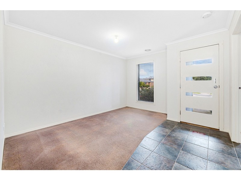 27 Bulga Wattle Cct, Lyndhurst VIC 3975