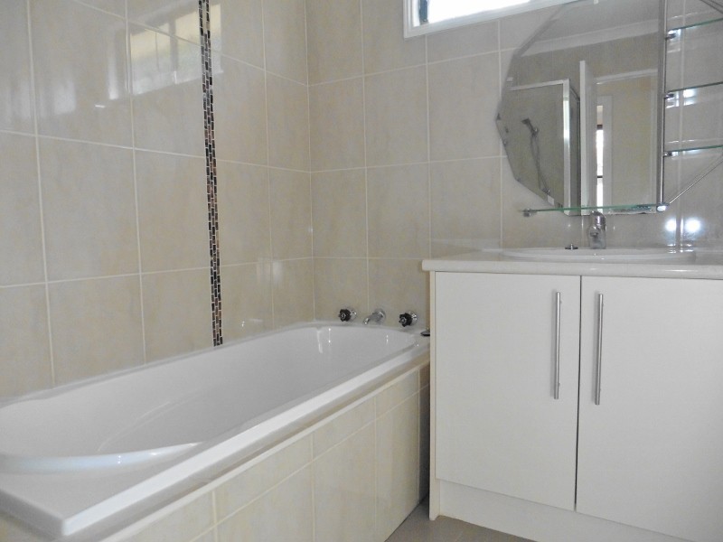 3 Wallace Road, Cranbourne VIC 3977