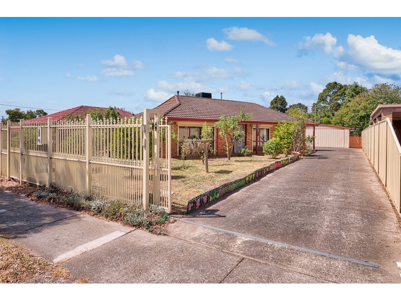 28 Wallace Road, Cranbourne VIC 3977