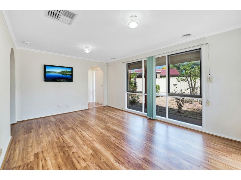 28 Wallace Road, Cranbourne VIC 3977