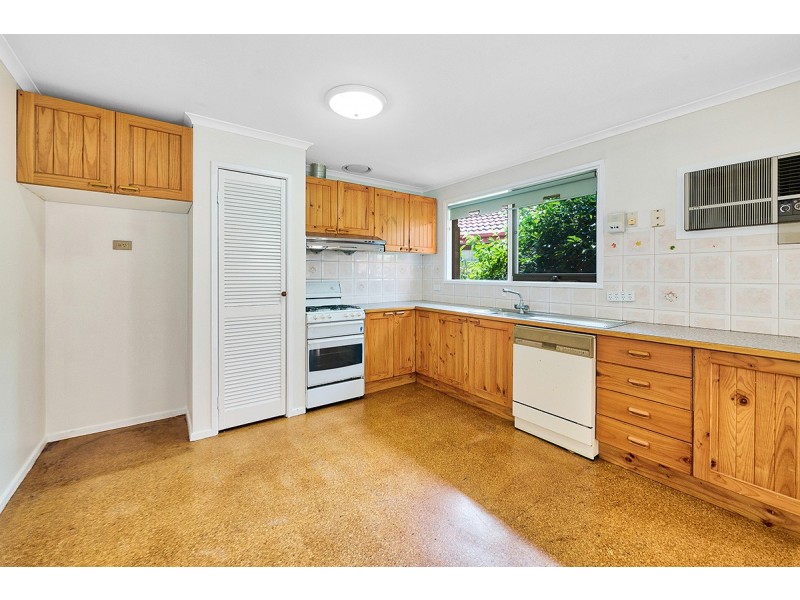 28 Wallace Road, Cranbourne VIC 3977