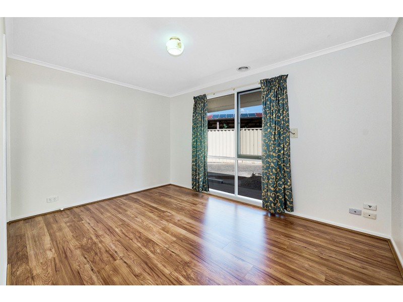 28 Wallace Road, Cranbourne VIC 3977