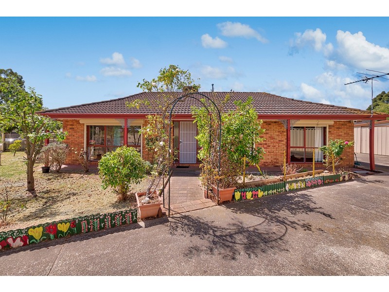 28 Wallace Road, Cranbourne VIC 3977