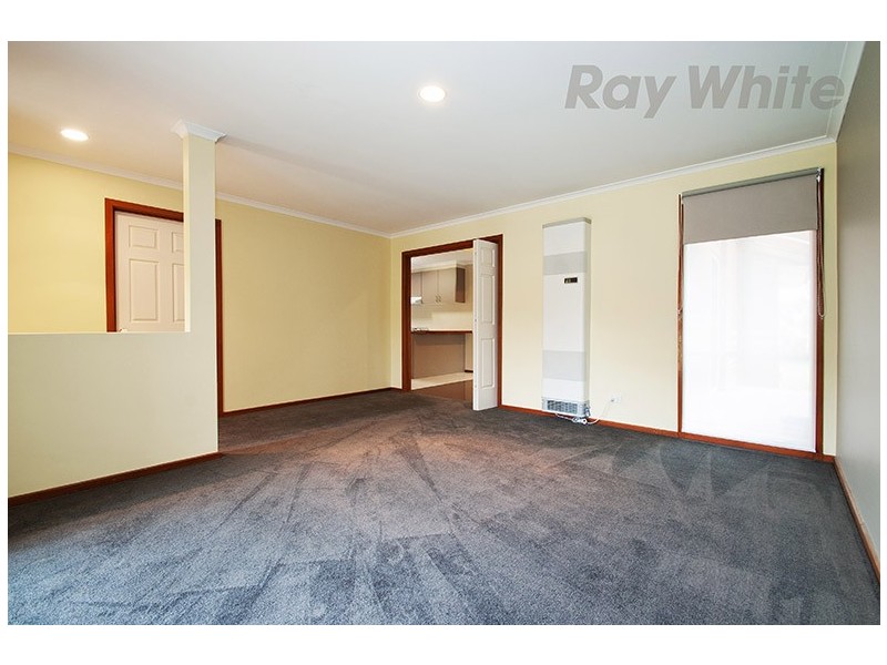 19 Adelaide Close, Berwick VIC 3806
