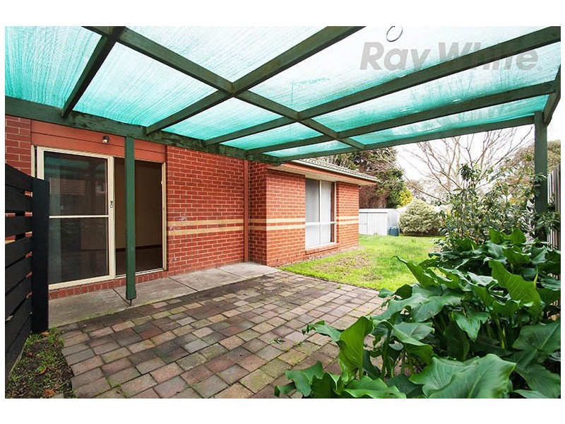 19 Adelaide Close, Berwick VIC 3806