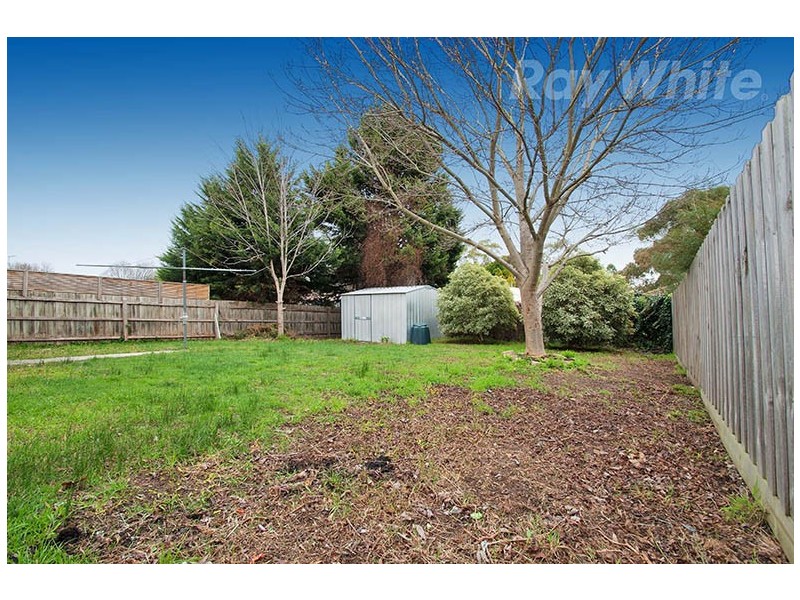 19 Adelaide Close, Berwick VIC 3806
