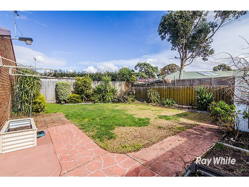 13 Jacinta Drive, Cranbourne West VIC 3977