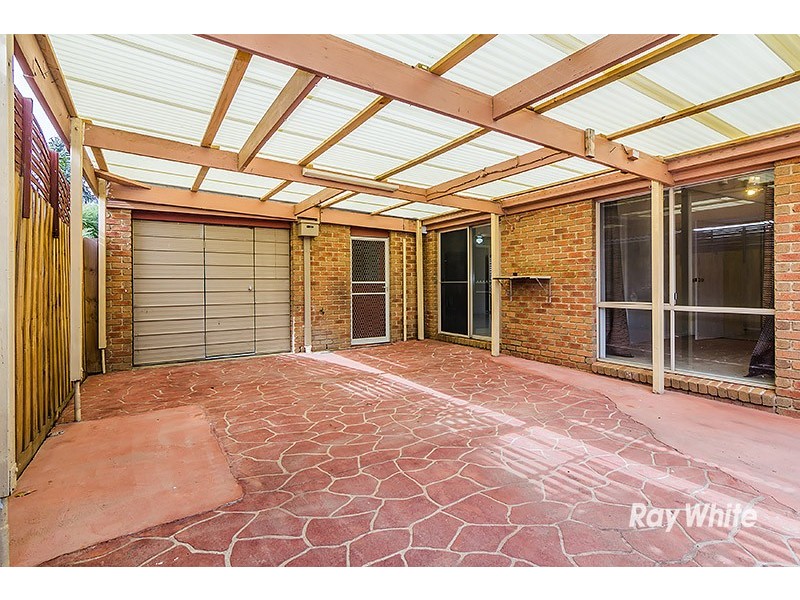 13 Jacinta Drive, Cranbourne West VIC 3977