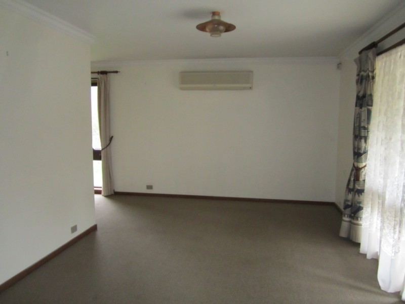 7 Garden Street, Cranbourne East VIC 3977