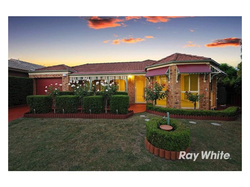 3 Flying Star Walk, Skye VIC 3977