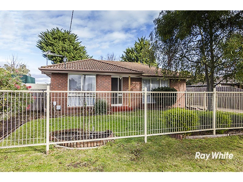 26 Chomley Street, Cranbourne VIC 3977