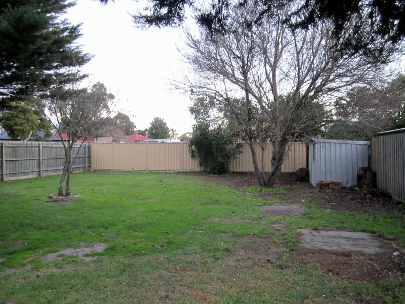 26 Chomley Street, Cranbourne VIC 3977