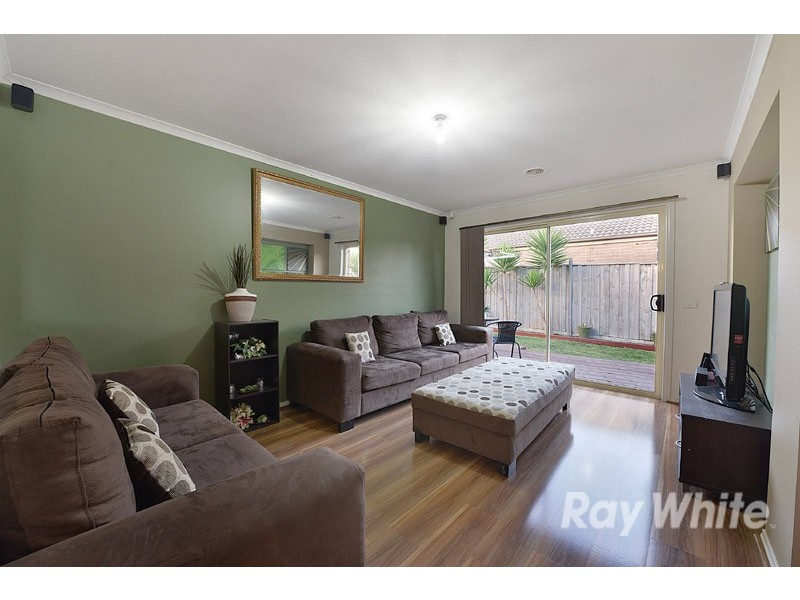 9 Hugden Close, Lyndhurst VIC 3975