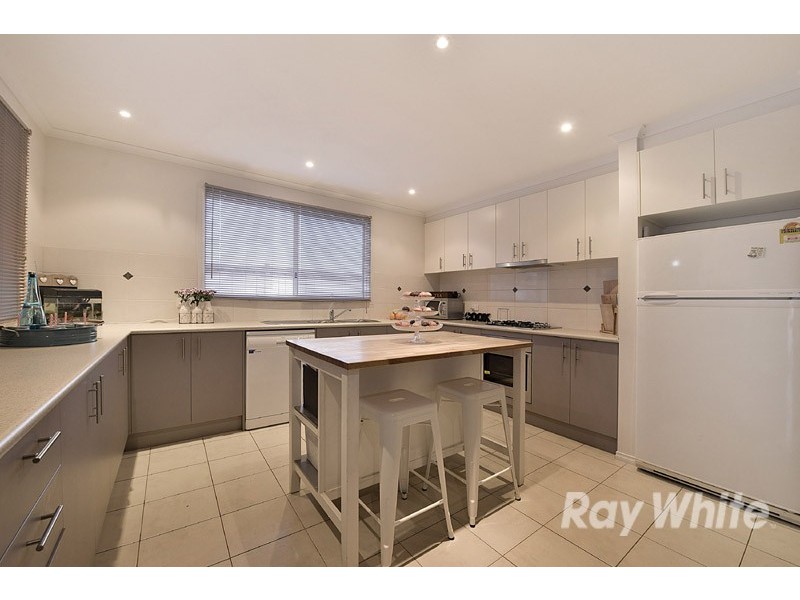 9 Hugden Close, Lyndhurst VIC 3975