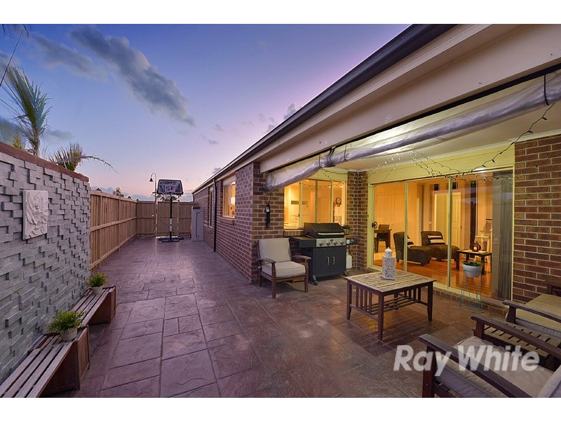 9 Hugden Close, Lyndhurst VIC 3975