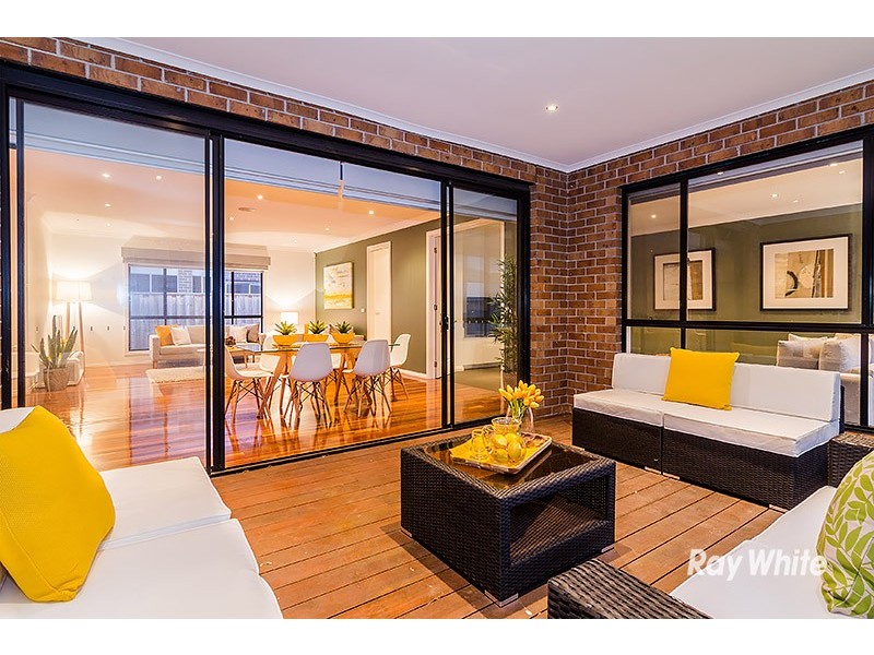 13 Mallett Grove, Lyndhurst VIC 3975