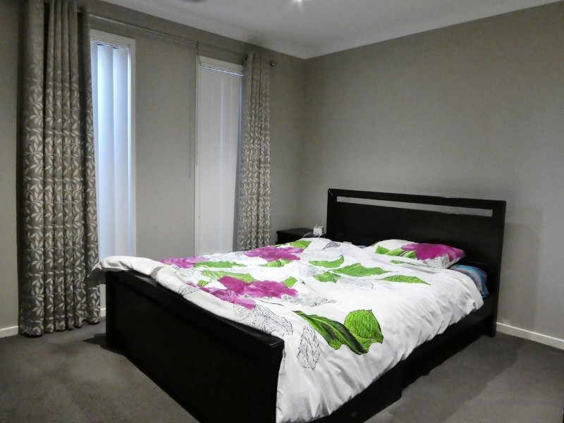 6 Northumbria Street, Cranbourne East VIC 3977