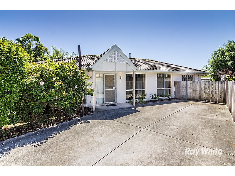 19 Joyce Street, Cranbourne West VIC 3977