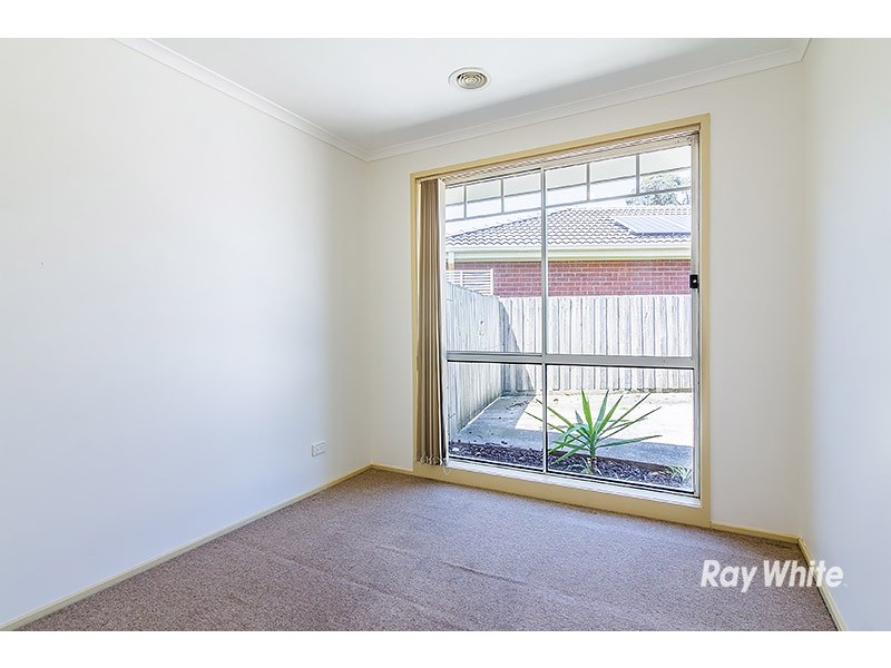19 Joyce Street, Cranbourne West VIC 3977