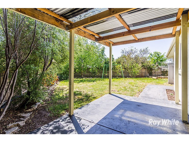 19 Joyce Street, Cranbourne West VIC 3977