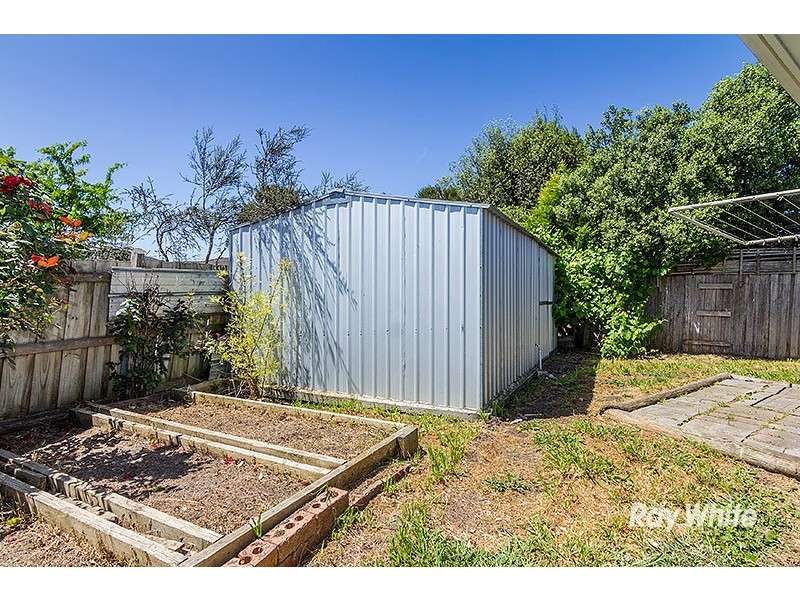 19 Joyce Street, Cranbourne West VIC 3977