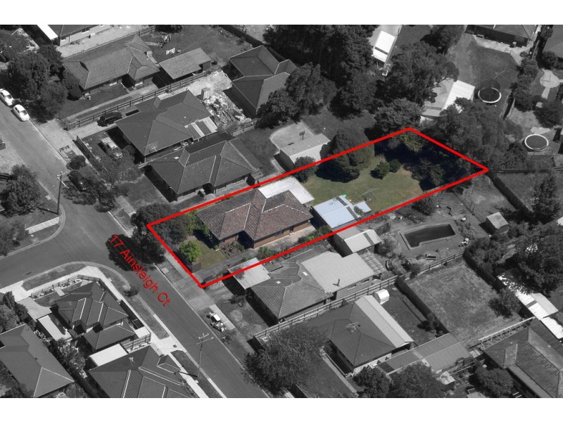 17 Ainsleigh Court, Cranbourne VIC 3977