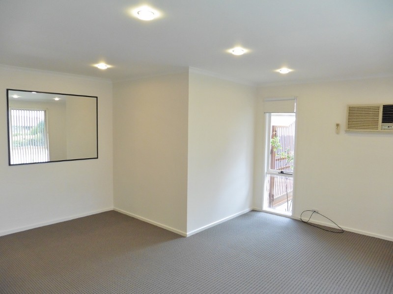 14 Westminster Court, Hampton Park VIC 3976