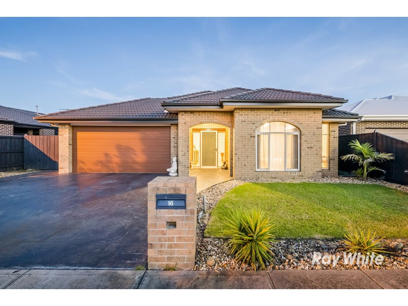 16 Black Caesar Drive, Cranbourne East VIC 3977