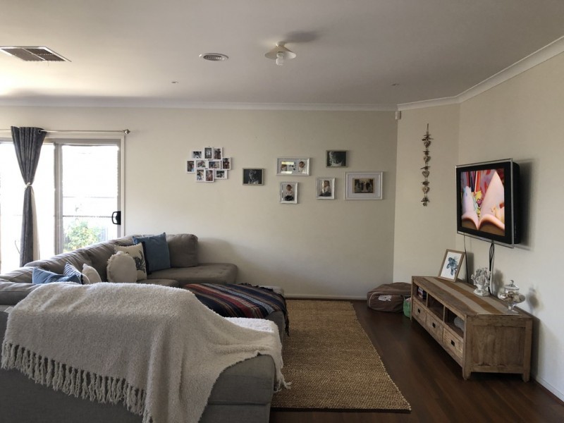 23 Hackney Circuit, Clyde North VIC 3978