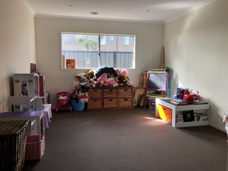 23 Hackney Circuit, Clyde North VIC 3978