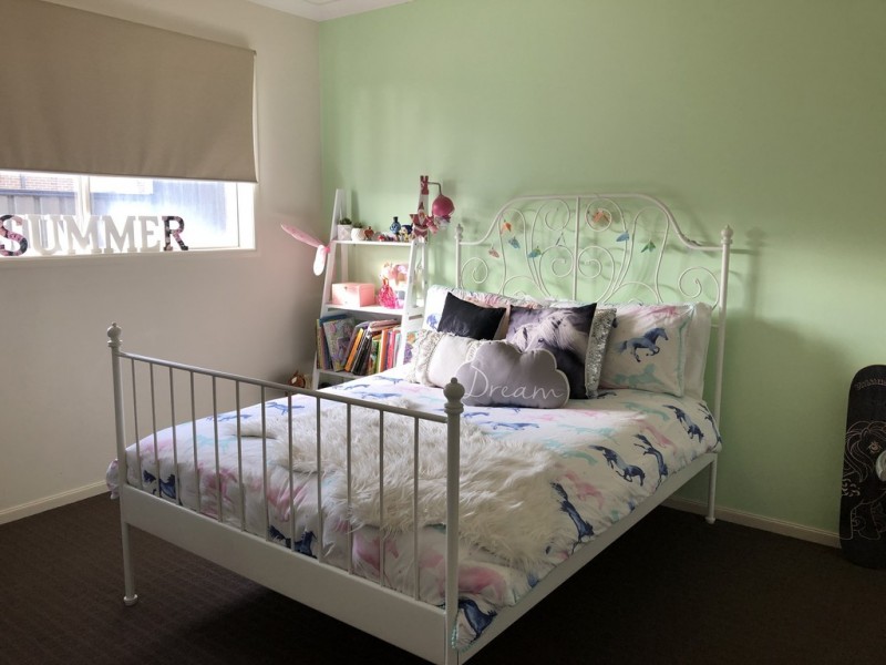 23 Hackney Circuit, Clyde North VIC 3978