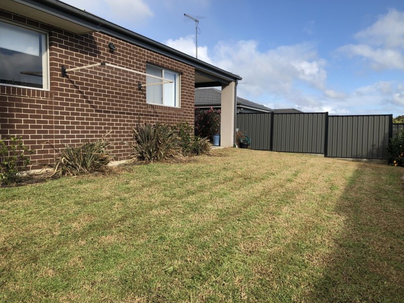 23 Hackney Circuit, Clyde North VIC 3978