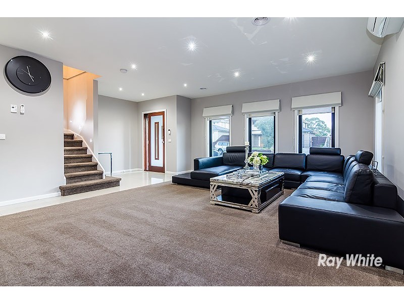 28 Elliott Parade, Lynbrook VIC 3975