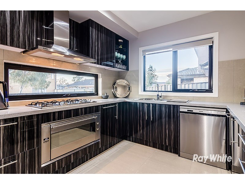 28 Elliott Parade, Lynbrook VIC 3975