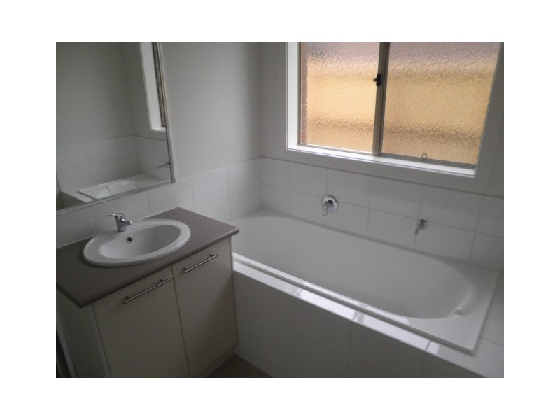 7 Brockman Street, Cranbourne East VIC 3977