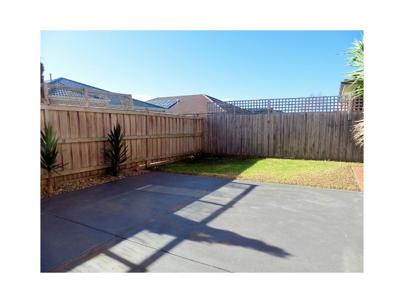 22 Amhurst Drive, Narre Warren South VIC 3805