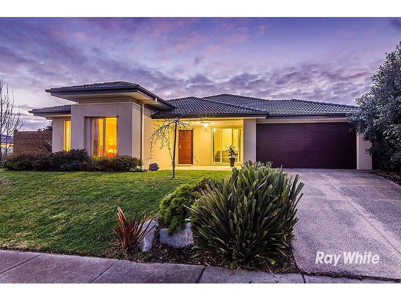 31 Broadstone Way, Cranbourne VIC 3977