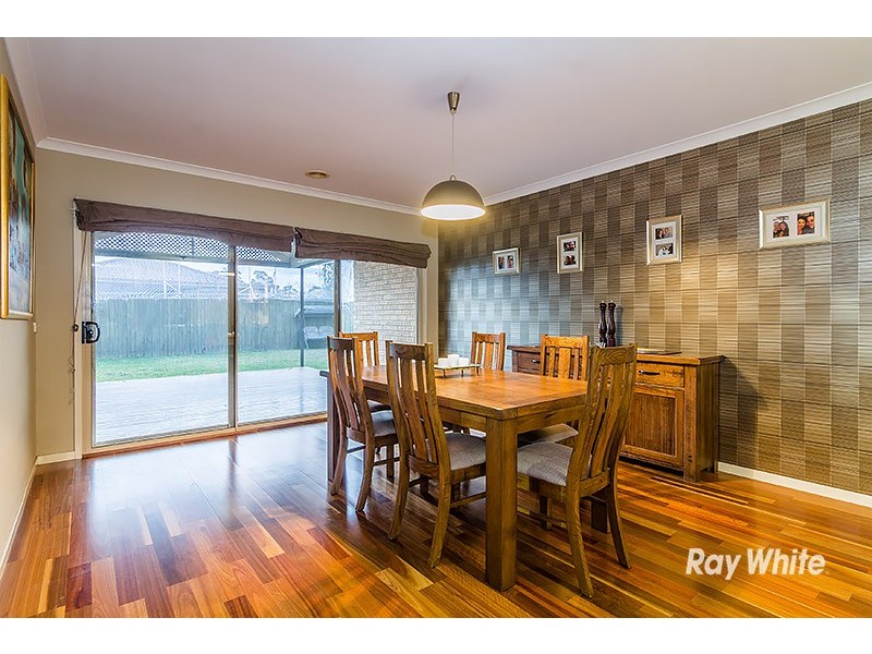 31 Broadstone Way, Cranbourne VIC 3977