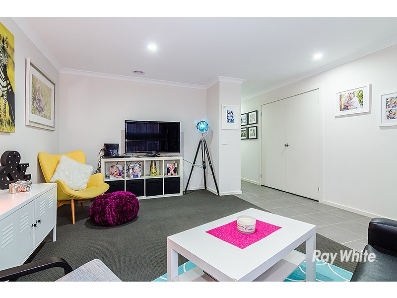 16 Illawarra Avenue, Clyde VIC 3978