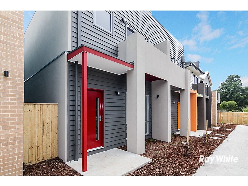 17/2 Sanoma Drive, Skye VIC 3977