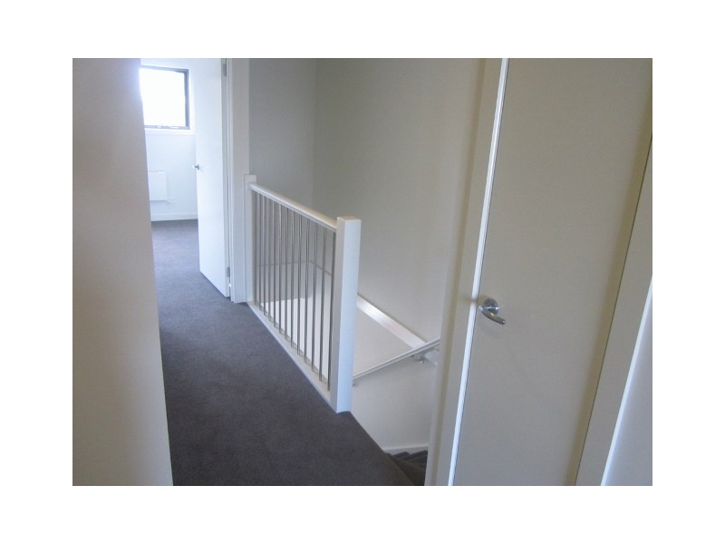 17/2 Sanoma Drive, Skye VIC 3977