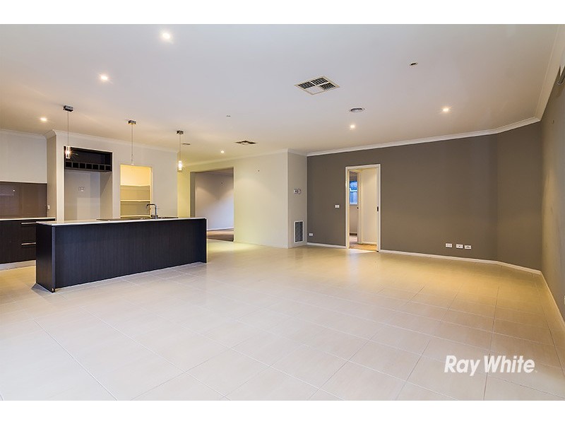 19 Kess Grove, Lyndhurst VIC 3975