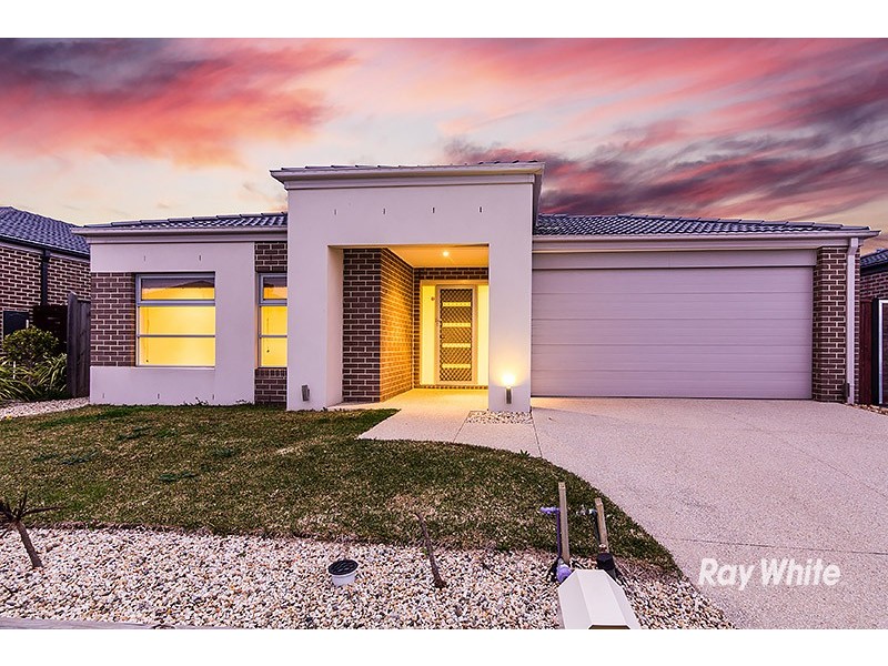 19 Kess Grove, Lyndhurst VIC 3975