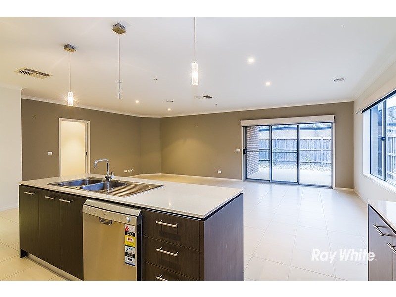 19 Kess Grove, Lyndhurst VIC 3975