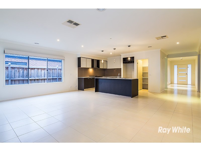 19 Kess Grove, Lyndhurst VIC 3975