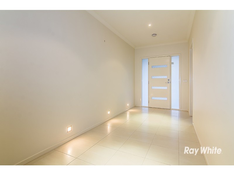 19 Kess Grove, Lyndhurst VIC 3975