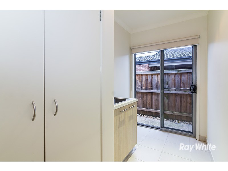 19 Kess Grove, Lyndhurst VIC 3975