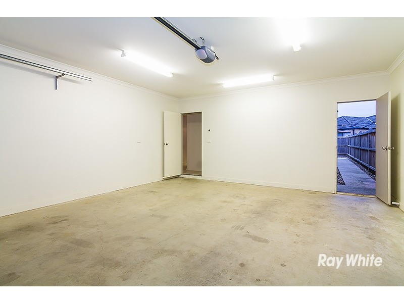 19 Kess Grove, Lyndhurst VIC 3975