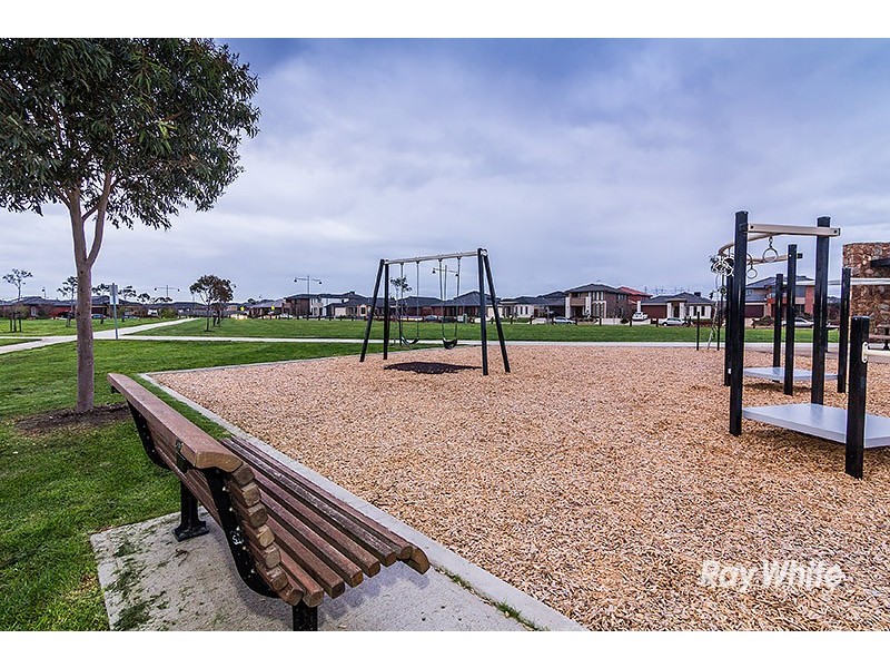 19 Kess Grove, Lyndhurst VIC 3975