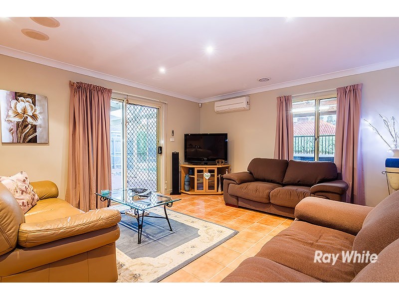 58 Brookland Greens Boulevard, Cranbourne VIC 3977